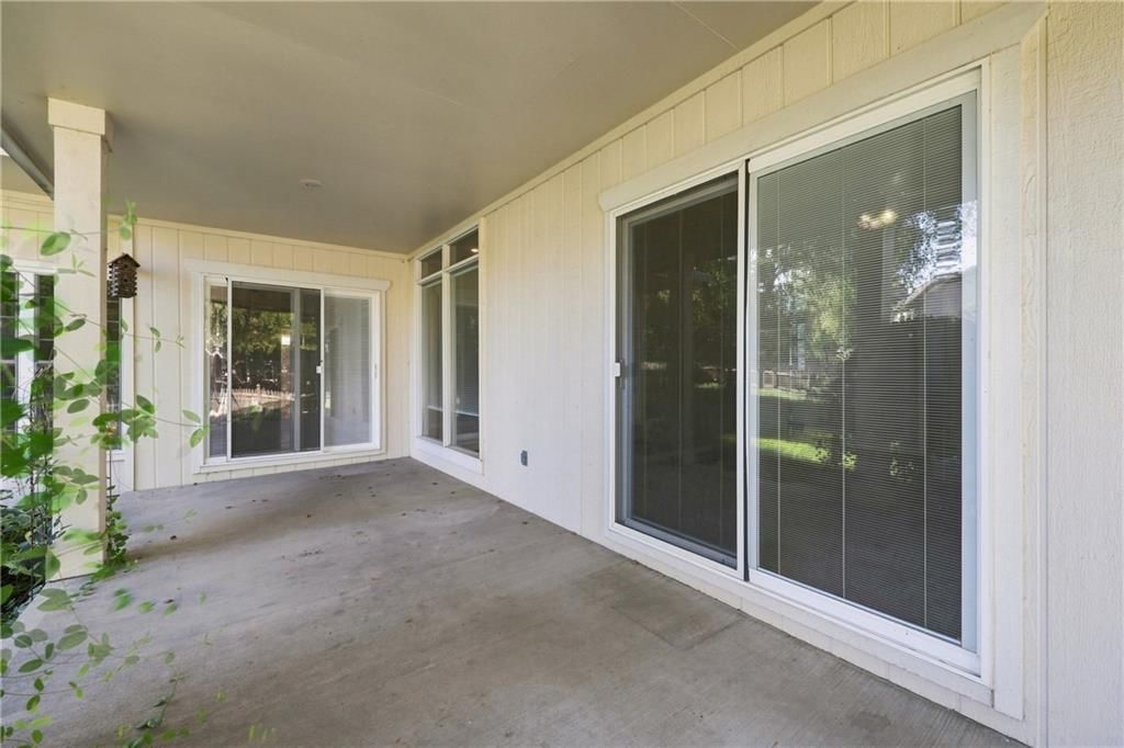 1403 NE Glenfield Court — photo 28