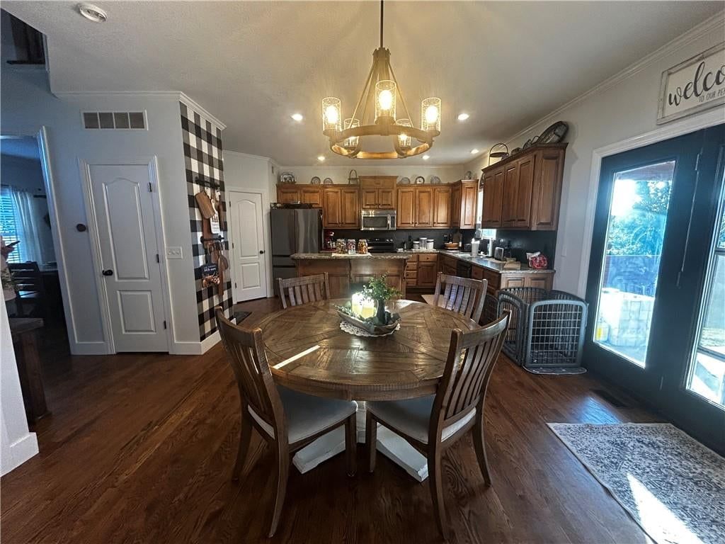 110 S Eastglen Drive — photo 30