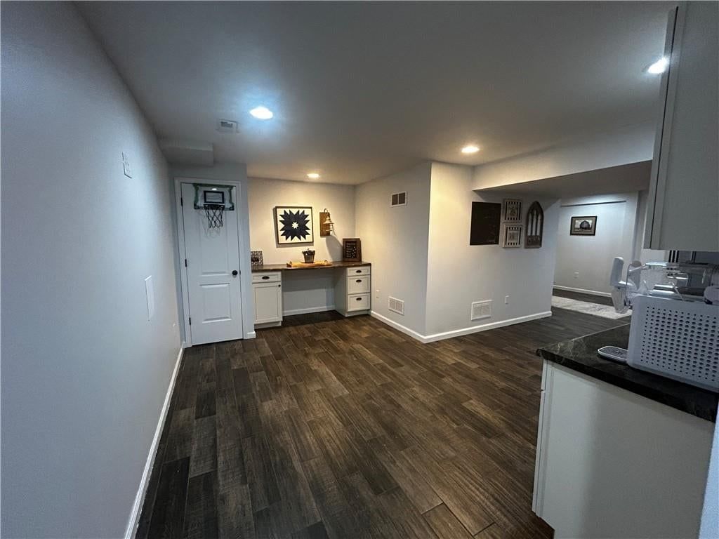110 S Eastglen Drive — photo 32