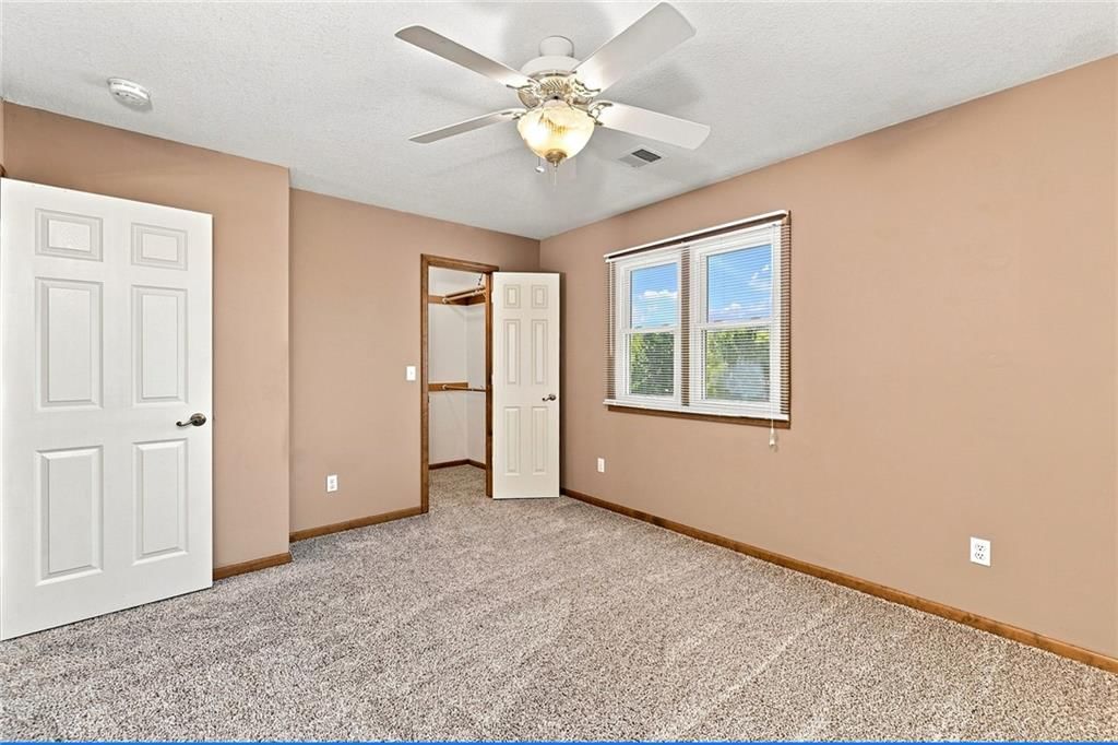 1136 SW Pacific Drive — photo 31