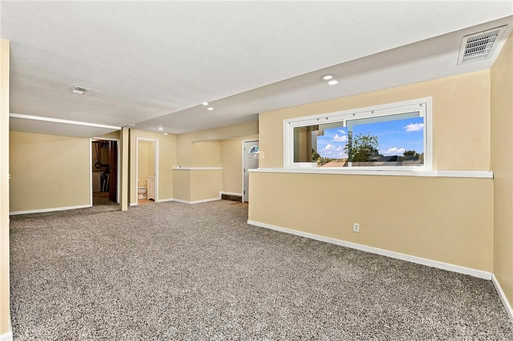 1136 SW Pacific Drive — photo 37