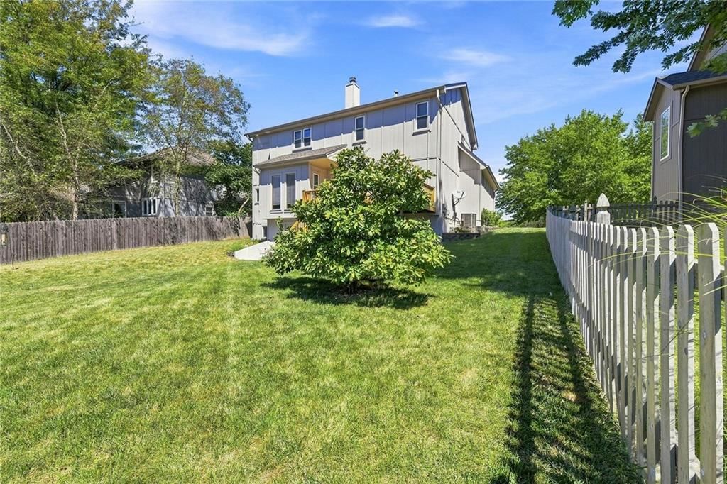 1136 SW Pacific Drive — photo 44