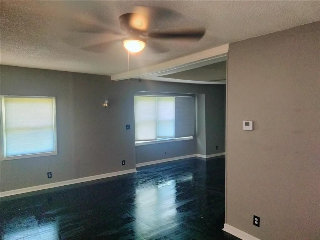Photo 10 of 31 - 1057 Webster Avenue, Kansas City, KS 66104