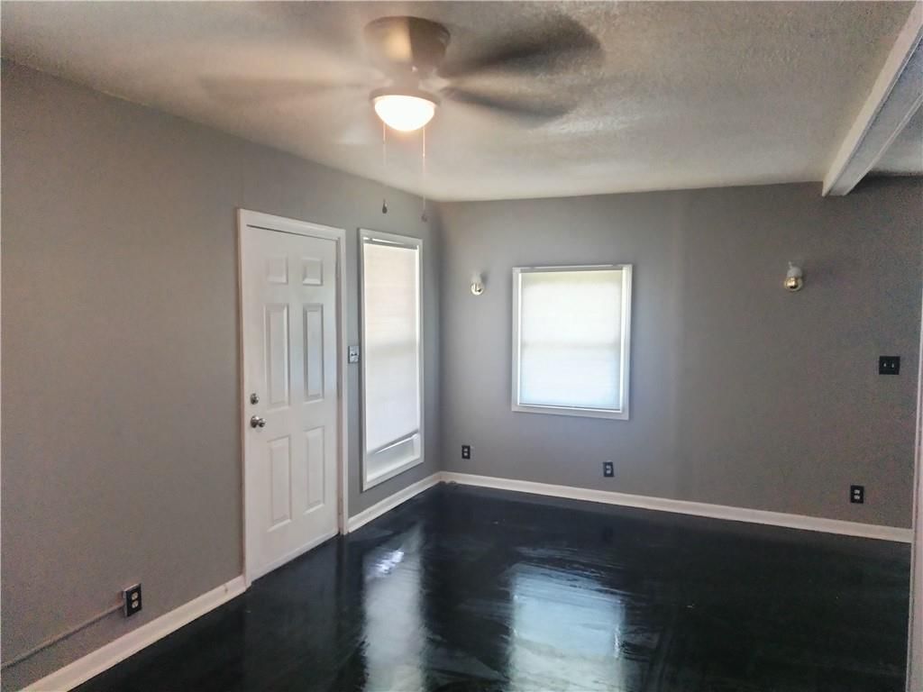 Photo 13 of 31, 1057 Webster Avenue, Kansas City, KS 66104