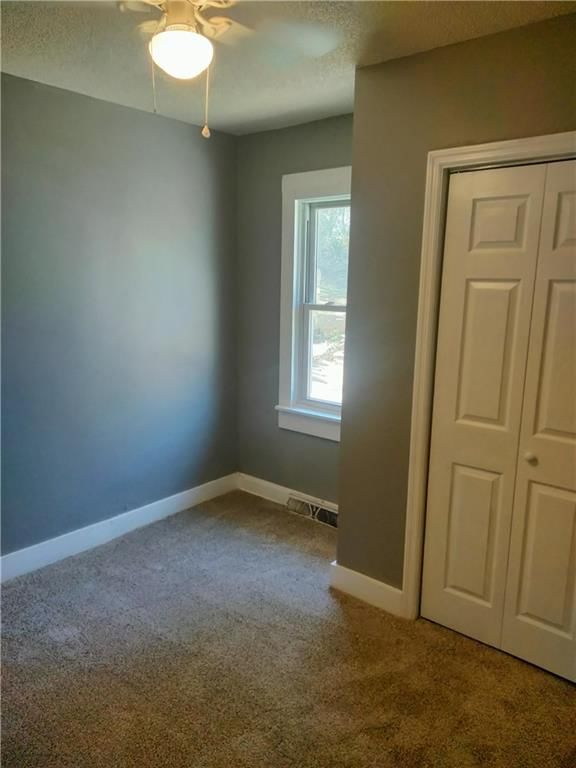 Photo 21 of 31 - 1057 Webster Avenue, Kansas City, KS 66104