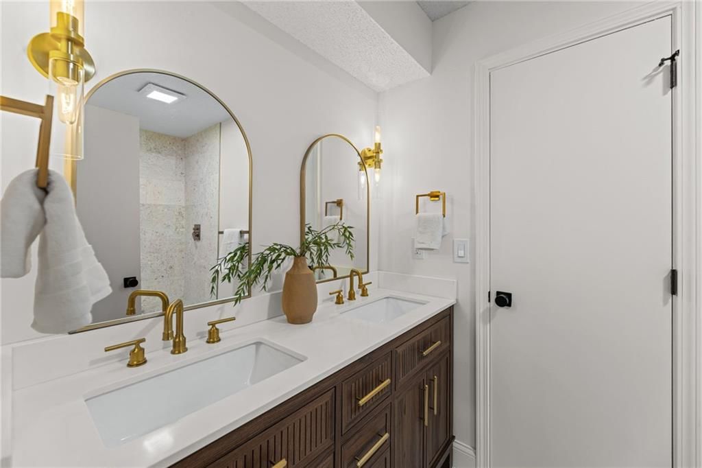 8300 Grant Avenue — photo 23