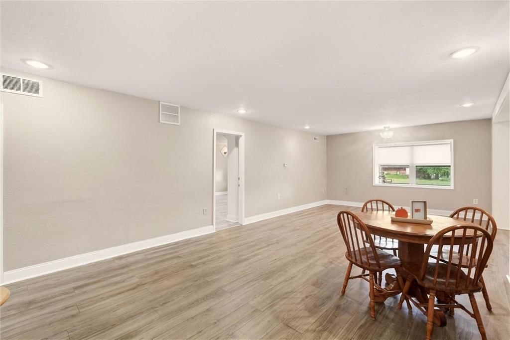 6207 Leavenworth Road — photo 8