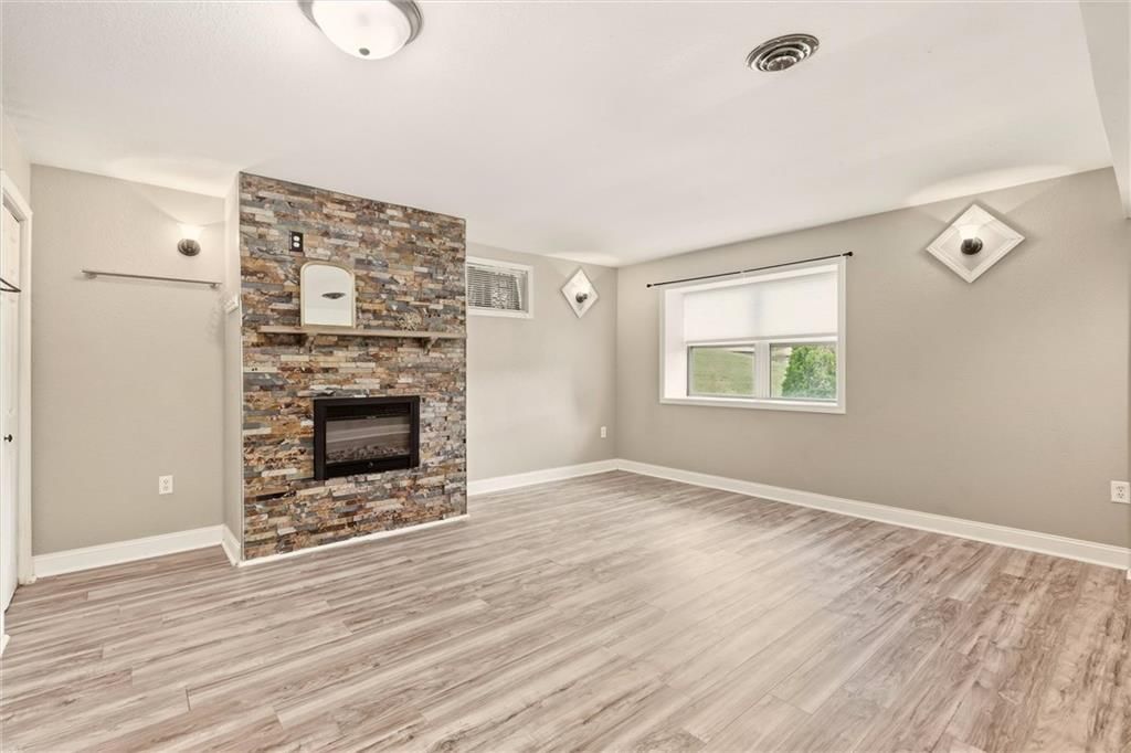 6207 Leavenworth Road — photo 14