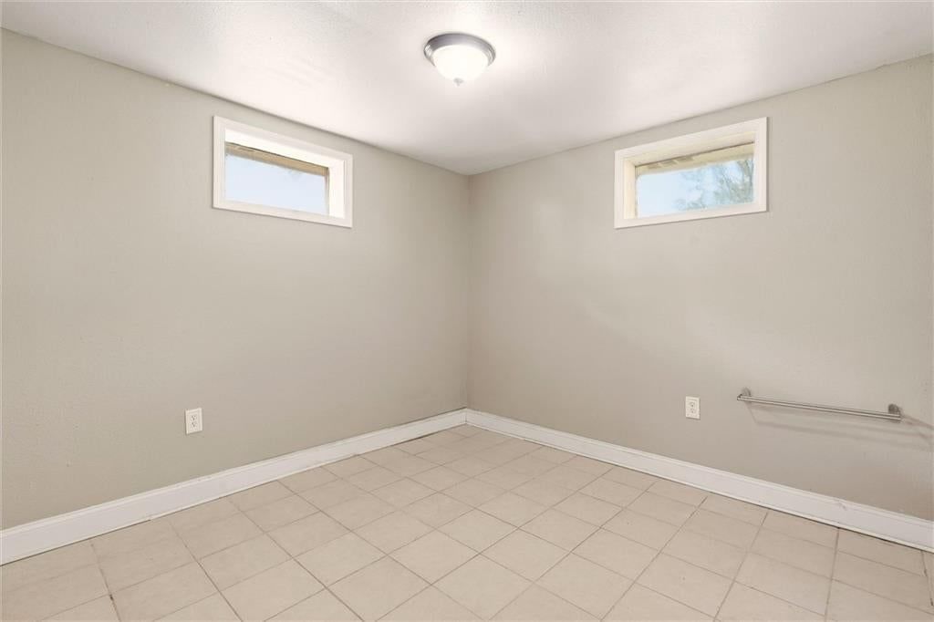 6207 Leavenworth Road — photo 16