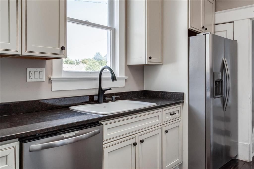 3300 Holmes Street — photo 12