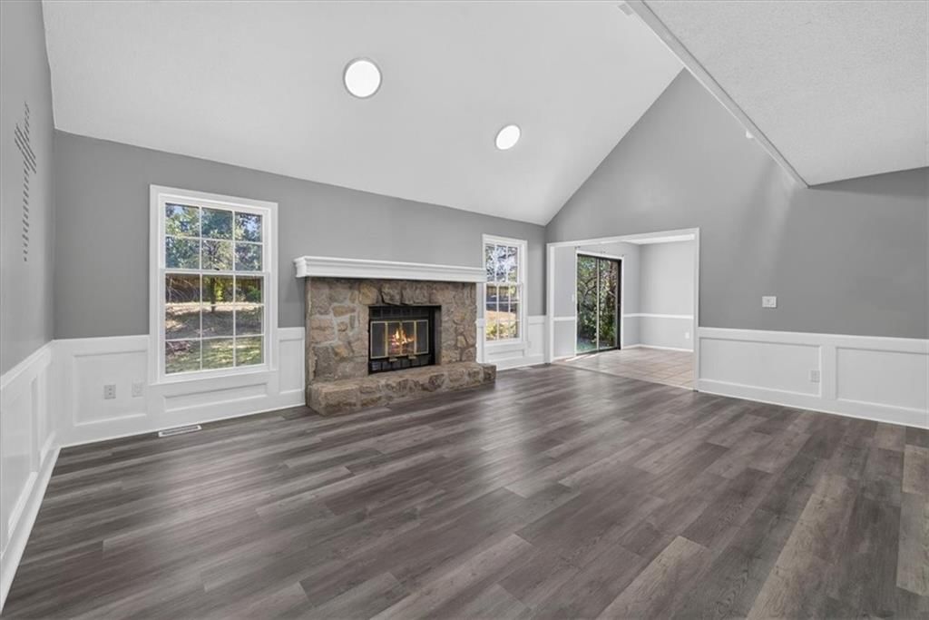 11827 Slater Street — photo 10