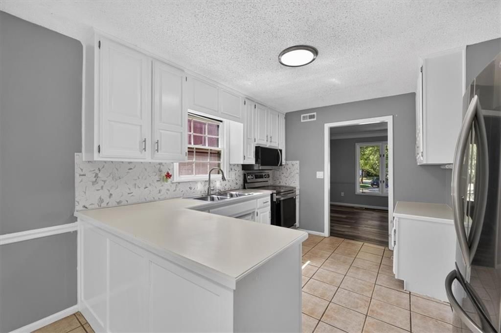 11827 Slater Street — photo 17