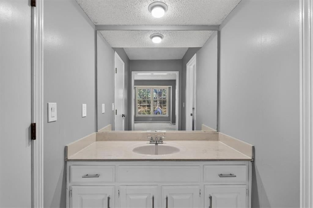 11827 Slater Street — photo 35