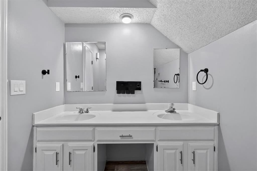 11827 Slater Street — photo 43