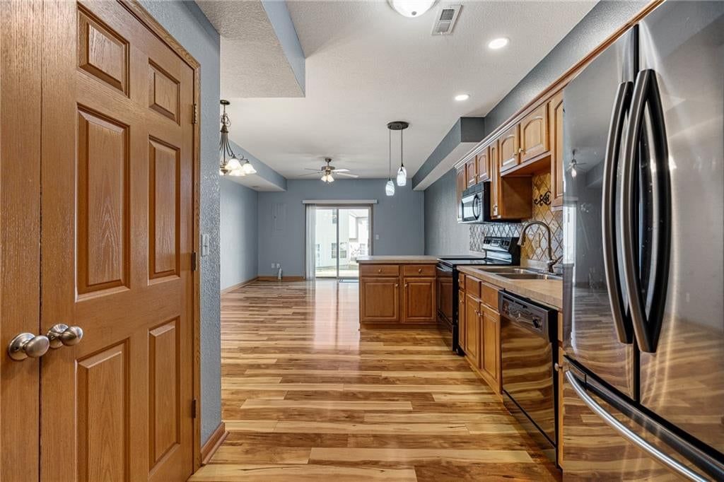 844 S Woodson Court — photo 4