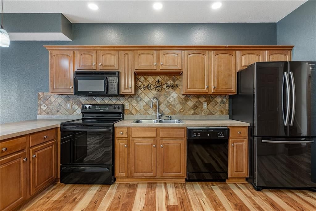 844 S Woodson Court — photo 6