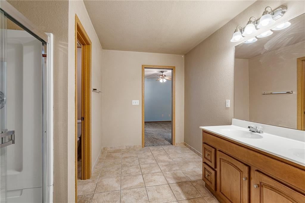 844 S Woodson Court — photo 17