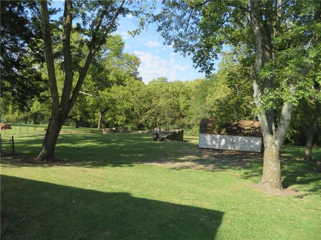 410 Linn Street — photo 6