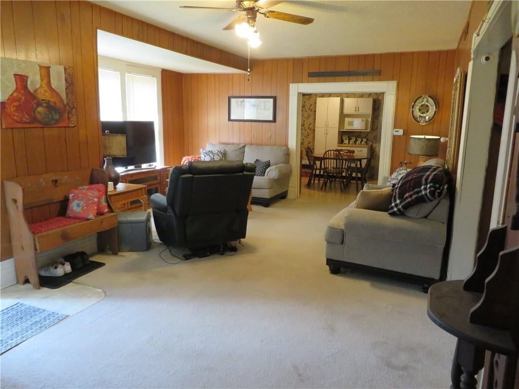 410 Linn Street — photo 16