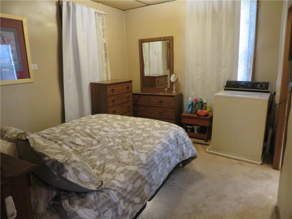 410 Linn Street — photo 23