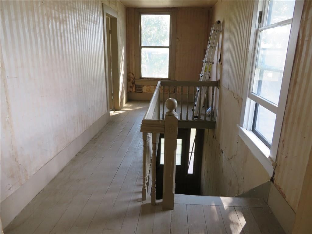 410 Linn Street — photo 34