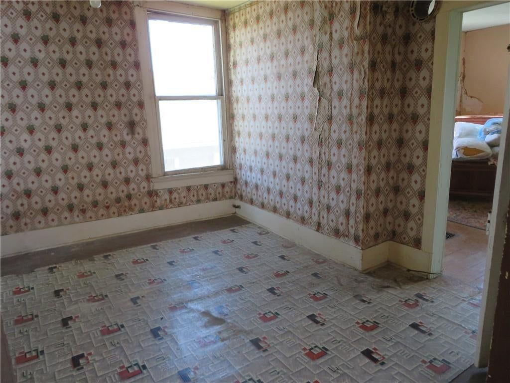 410 Linn Street — photo 41