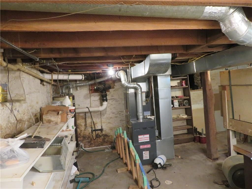 410 Linn Street — photo 46