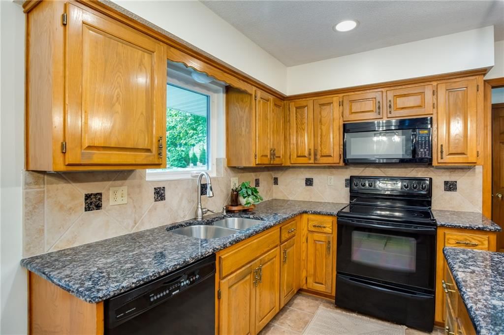 8018 Alden Street — photo 7