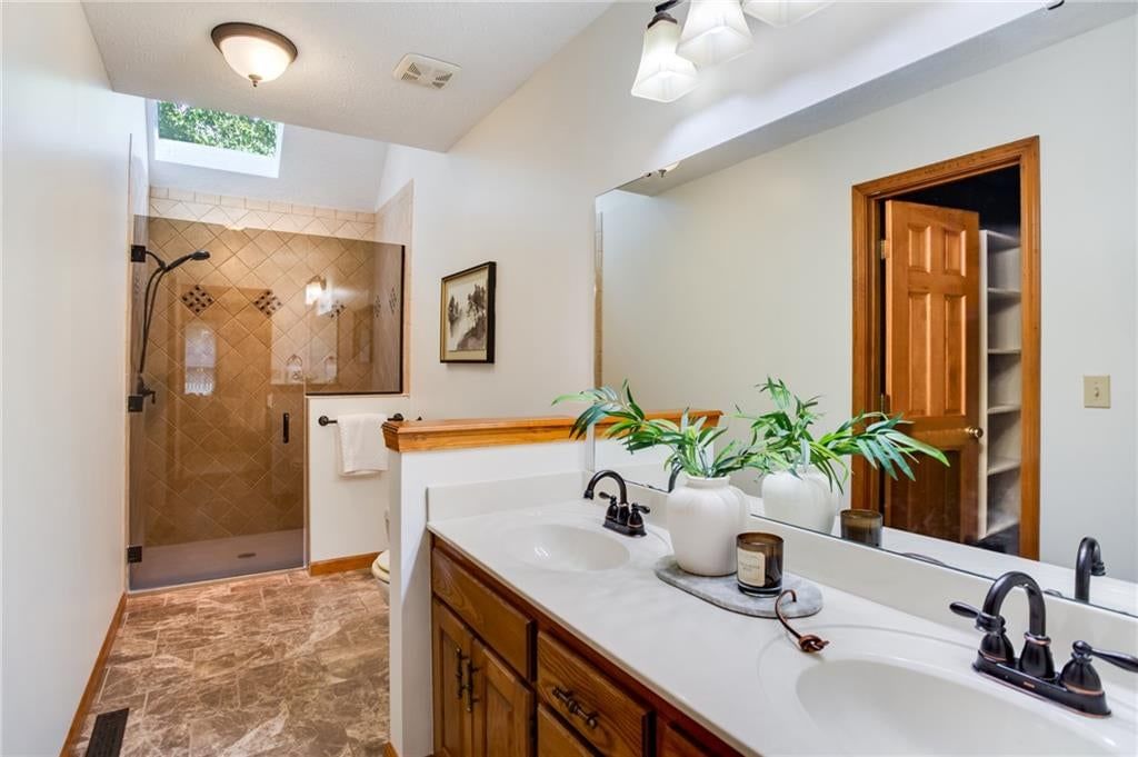 8018 Alden Street — photo 17