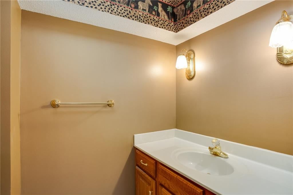 8018 Alden Street — photo 29