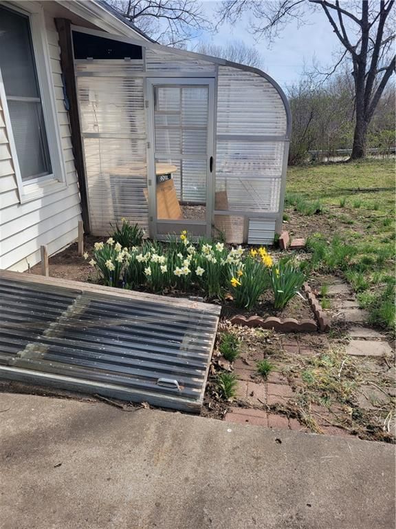 906 Sycamore Street — photo 30