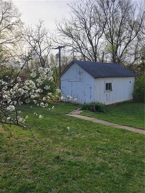 906 Sycamore Street — photo 32