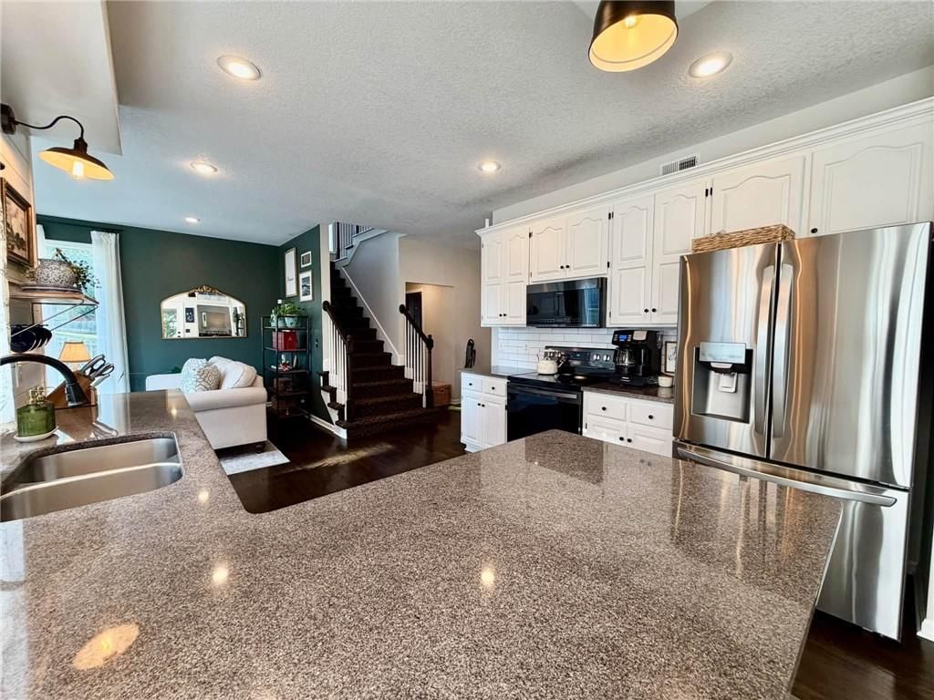 Photo 16 of 64 - 1403 NE 94th Court, Kansas City, MO 64155