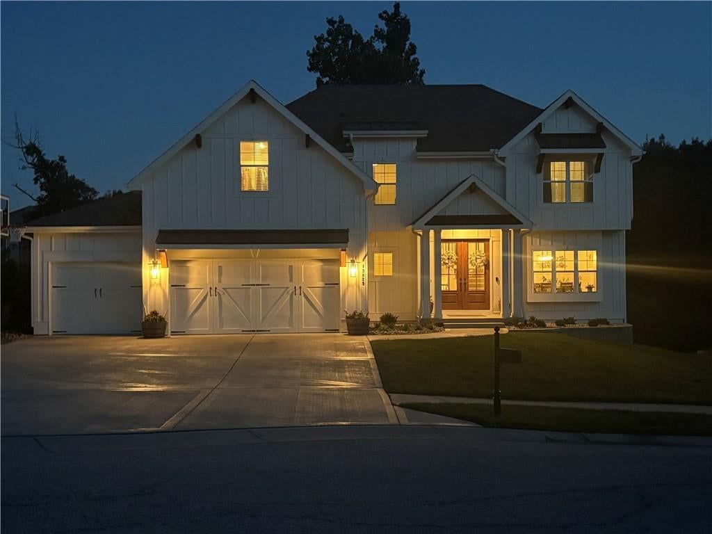 13829 Clear Creek Drive — photo 2