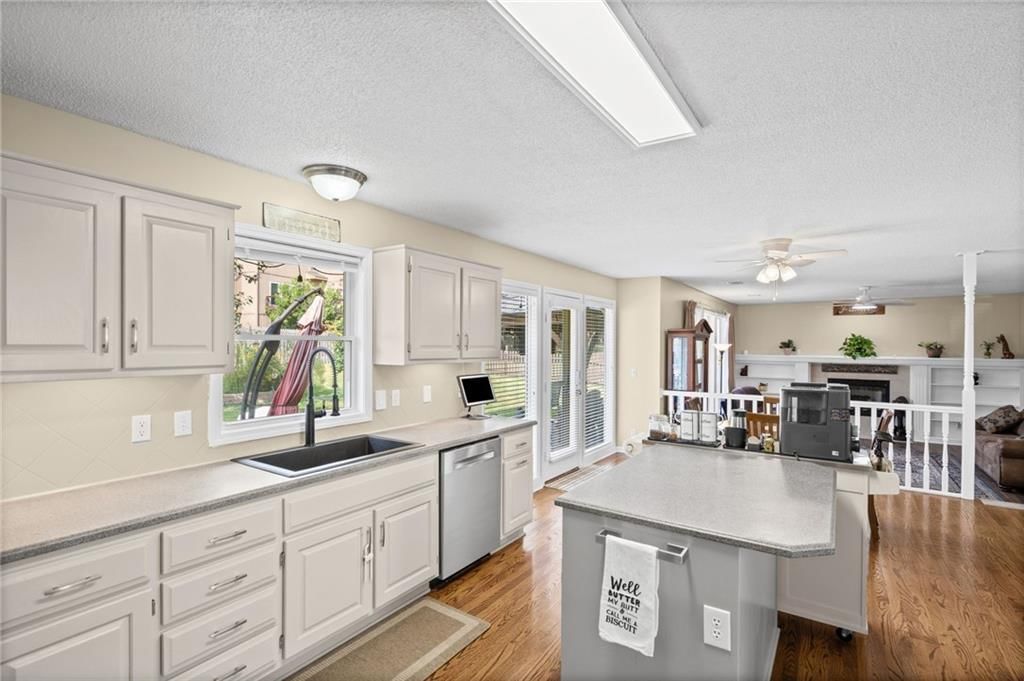 1008 SW 11TH Circle — photo 13