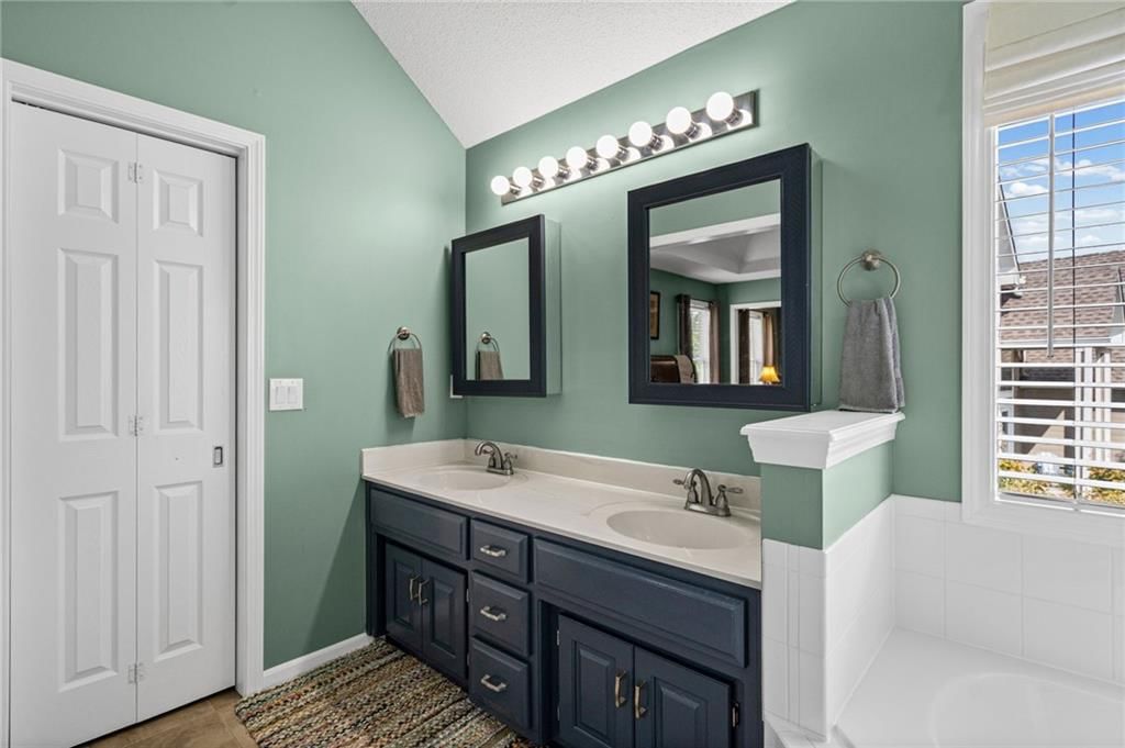 1008 SW 11TH Circle — photo 29