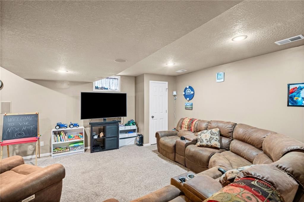 1008 SW 11TH Circle — photo 36
