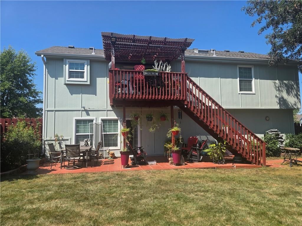 1009 NE Florence Avenue, Lee's Summit, MO: listing photo 3