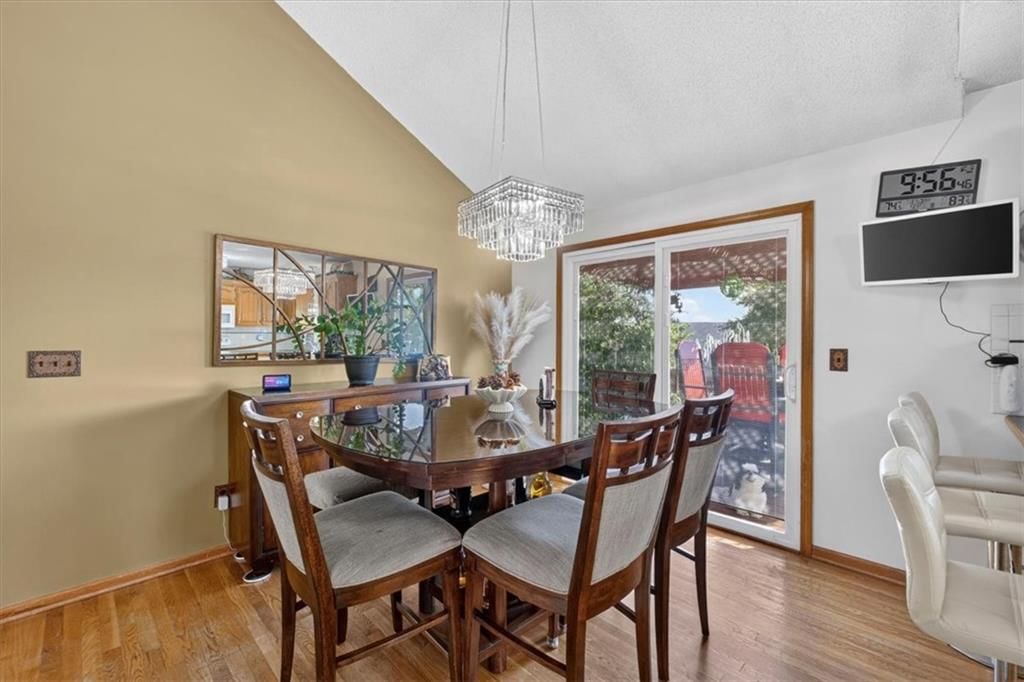 Photo 13 of 52, 1009 NE Florence Avenue, Lee's Summit, MO 64086