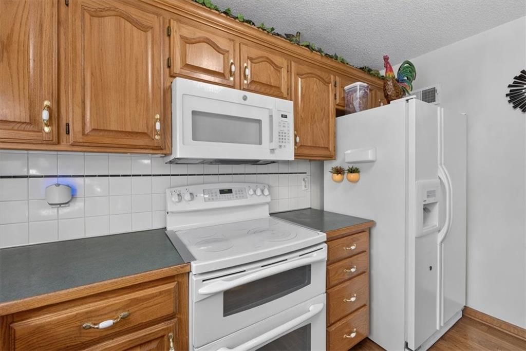 Photo 19 of 52, 1009 NE Florence Avenue, Lee's Summit, MO 64086