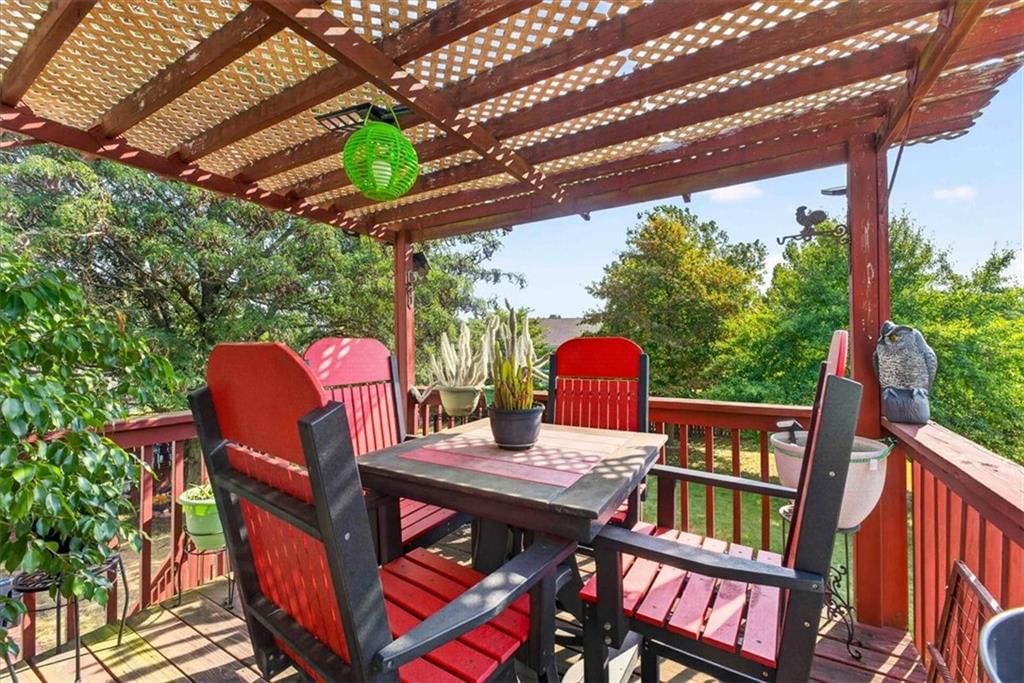 Photo 41 of 52 - 1009 NE Florence Avenue, Lee's Summit, MO 64086