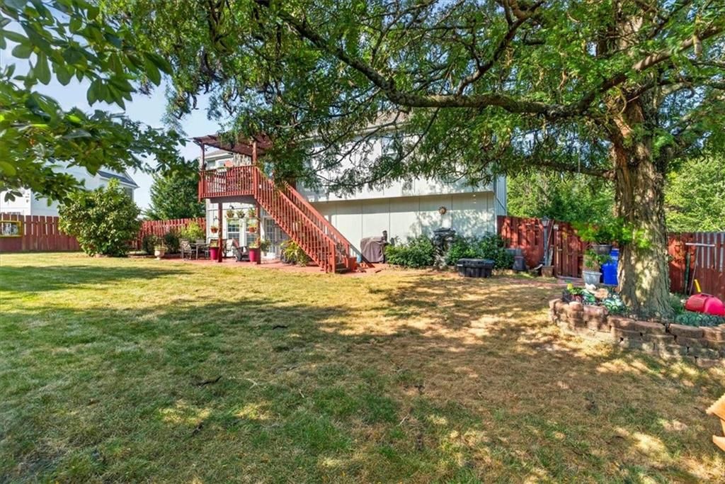 Photo 42 of 52 - 1009 NE Florence Avenue, Lee's Summit, MO 64086