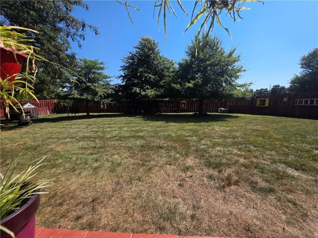 Photo 46 of 52 - 1009 NE Florence Avenue, Lee's Summit, MO 64086