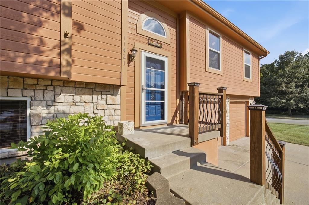 11421 N Kentucky Avenue, Kansas City, MO: listing photo 3