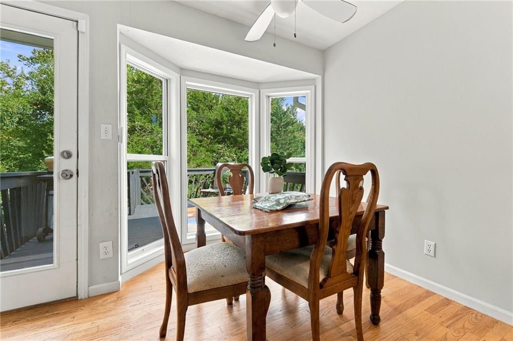 912 Village Street — photo 10