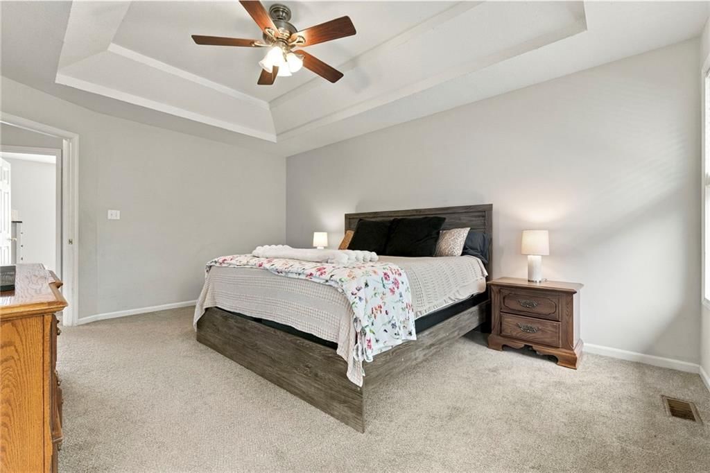 912 Village Street — photo 15