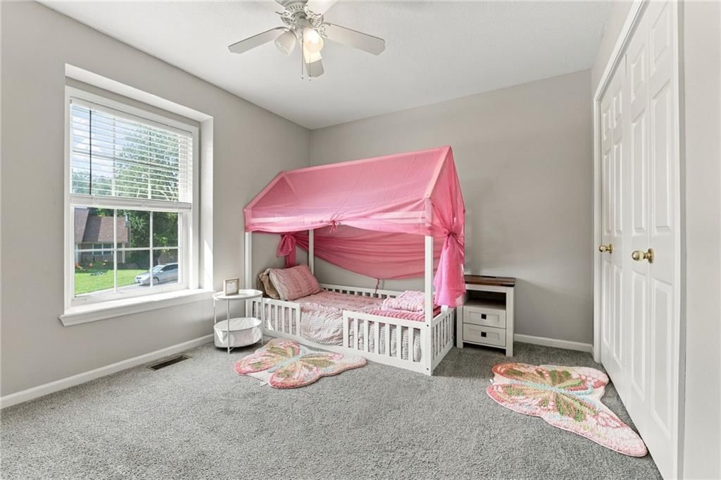 912 Village Street — photo 20