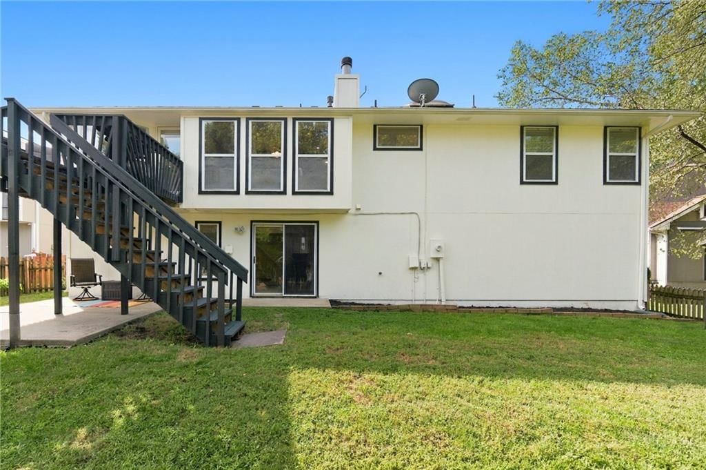 912 Village Street — photo 38