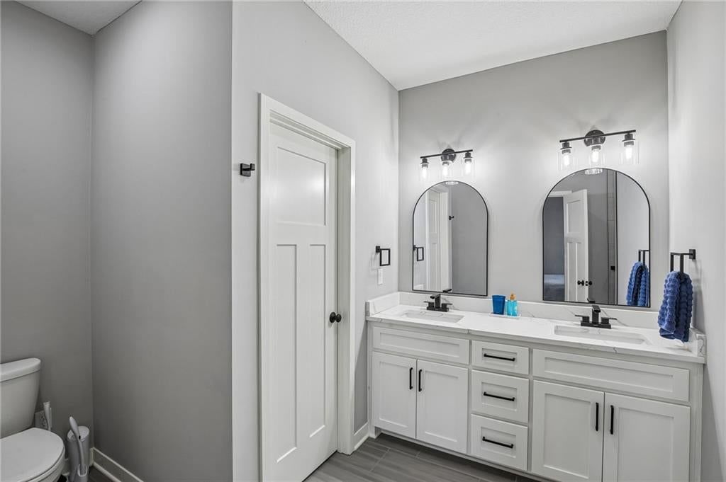 Photo 15 of 34, 4391 Aspen Drive, Basehor, KS 66007