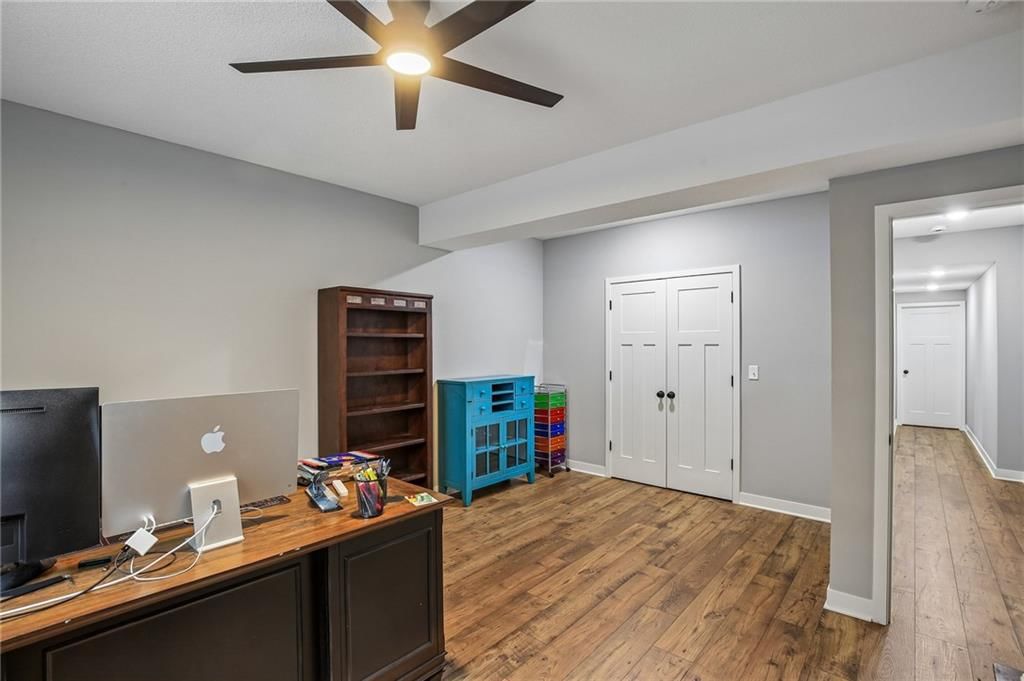Photo 22 of 34 - 4391 Aspen Drive, Basehor, KS 66007